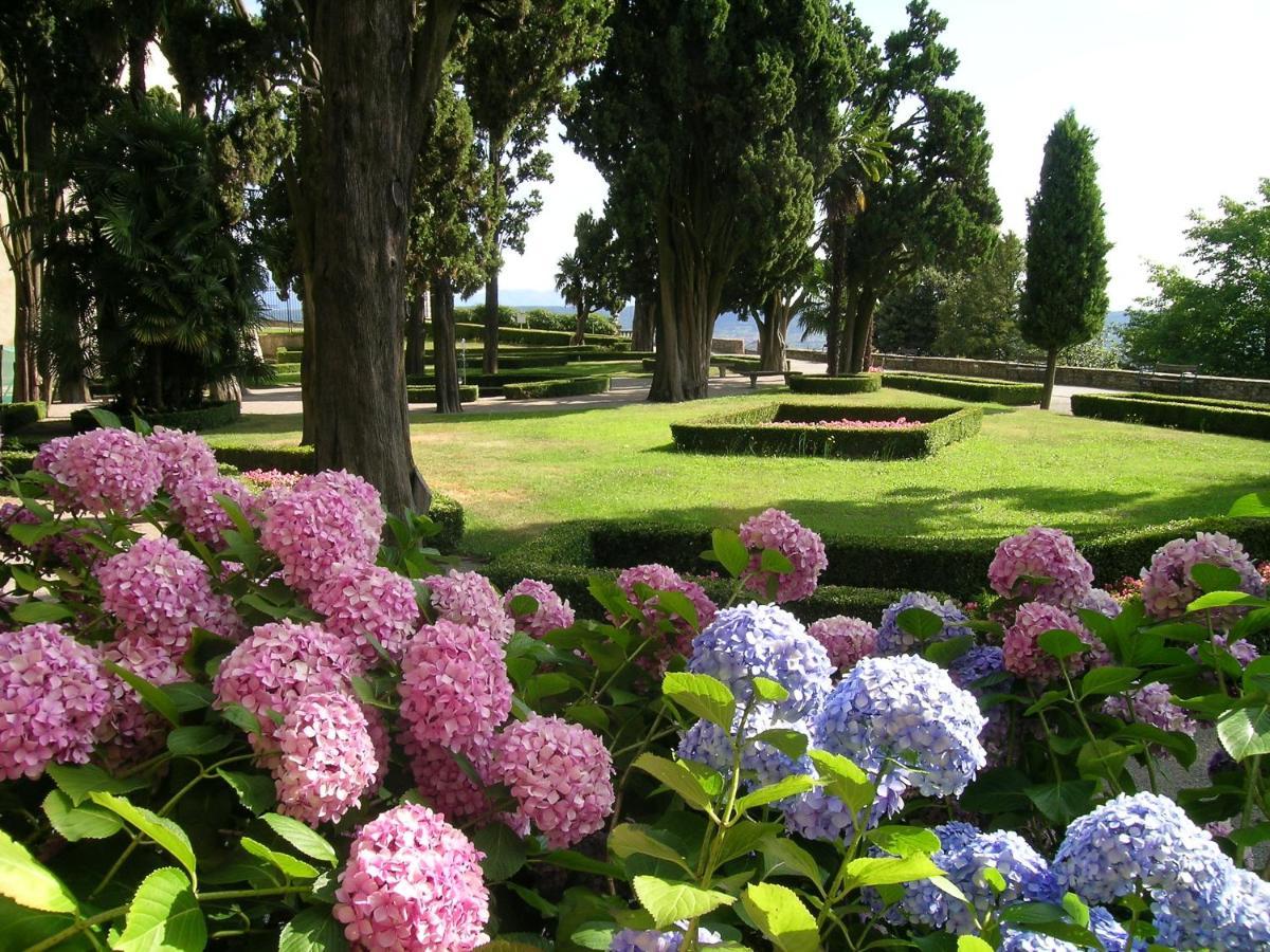 Lontani Da Casa Bed & Breakfast Borgofranco d'Ivrea Exterior photo